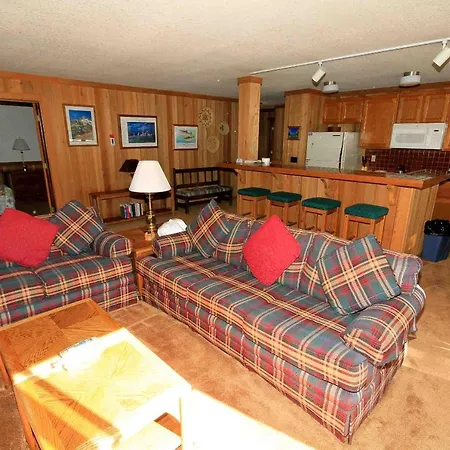 Mountainback #112, Corner Unit Villa